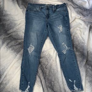 Universal Thread Jeans